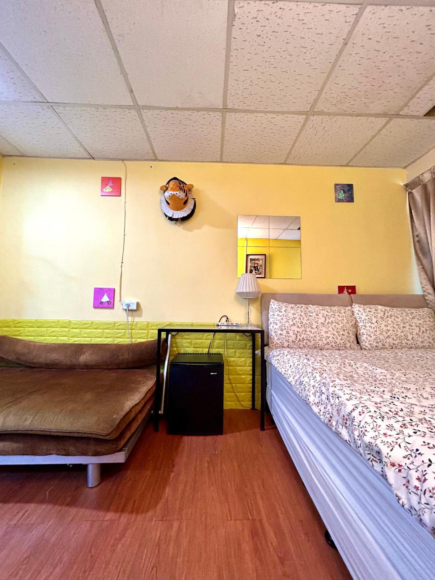Taipei Triple Tiger Inn Екстериор снимка